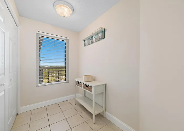 Palacio Unit 902 * Pensacola